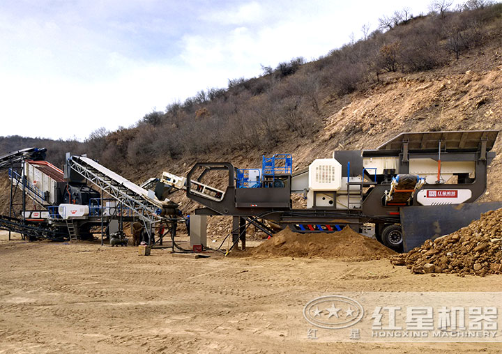 輪胎式車載流動(dòng)石子、粉碎機(jī)